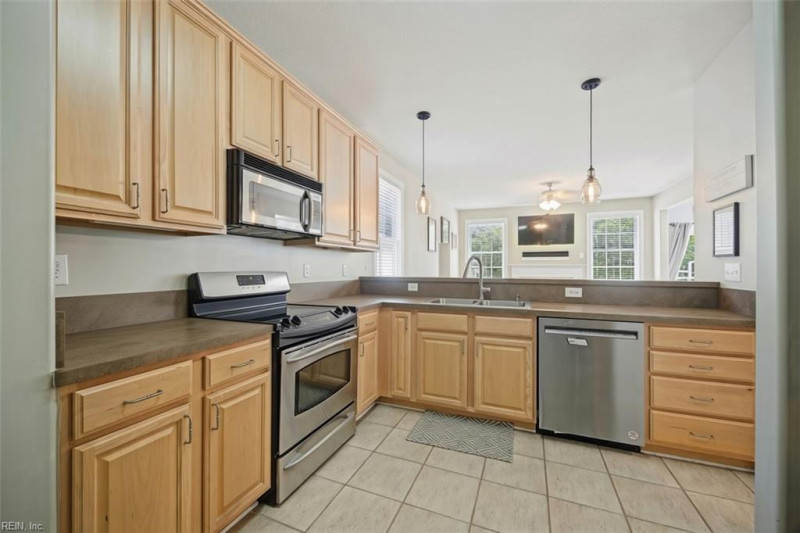 Photo 8 of 37 residential for sale in Virginia Beach virginia Photo 8 of 37 residential for sale in Virginia Beach virginia