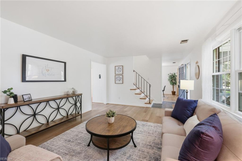 Photo 10 of 39 residential for sale in Virginia Beach virginia