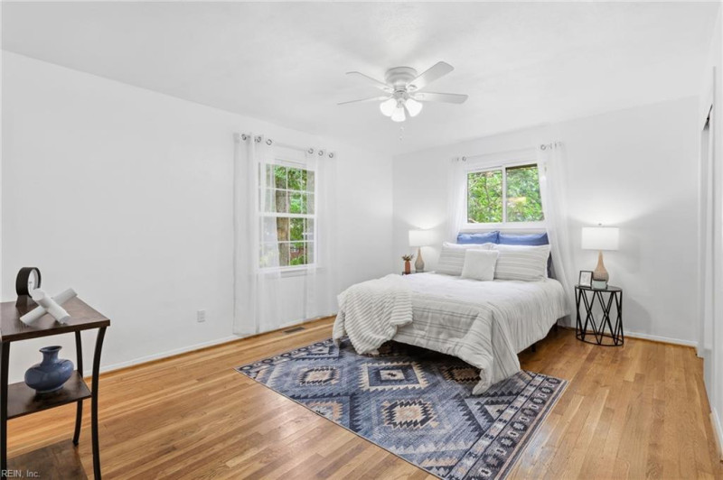 Photo 33 of 39 residential for sale in Virginia Beach virginia
