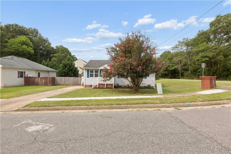 Photo 6 of 25 residential for sale in Chesapeake virginia Photo 6 of 25 residential for sale in Chesapeake virginia