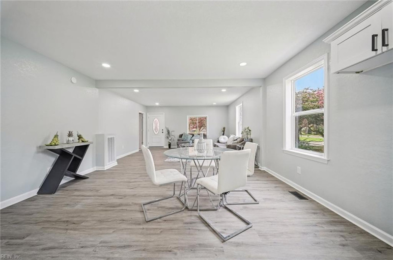 Photo 12 of 35 residential for sale in Portsmouth virginia