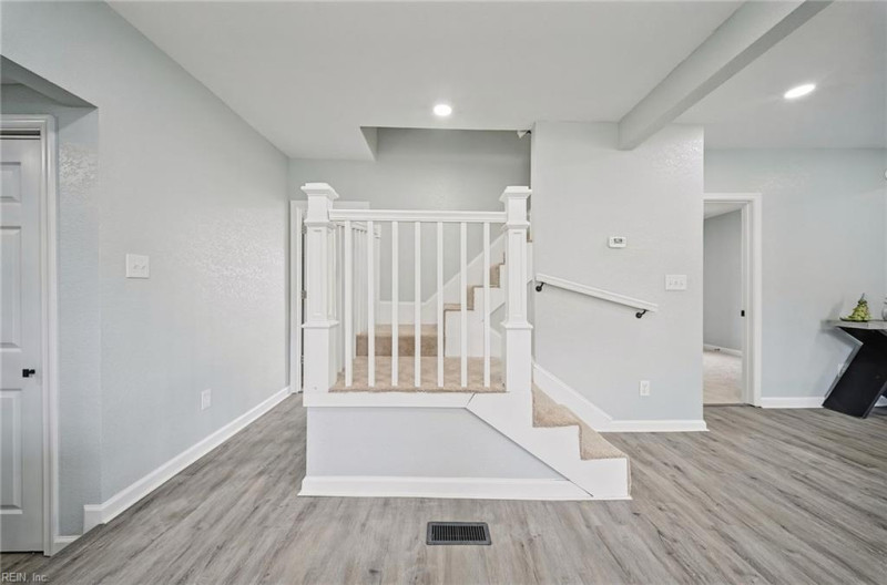Photo 21 of 35 residential for sale in Portsmouth virginia