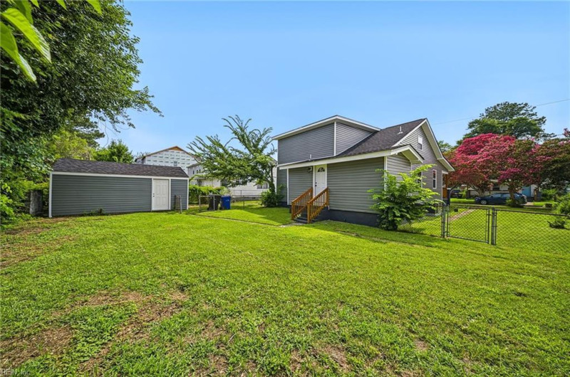 Photo 34 of 35 residential for sale in Portsmouth virginia