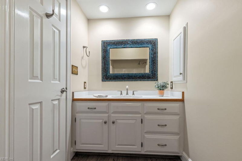 Photo 7 of 50 residential for sale in Franklin virginia