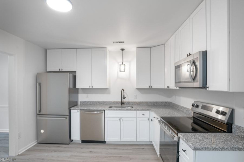 Photo 13 of 22 residential for sale in Newport News virginia