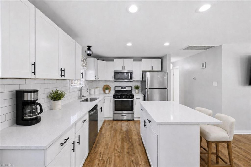 Photo 1 of 22 residential for sale in Portsmouth virginia