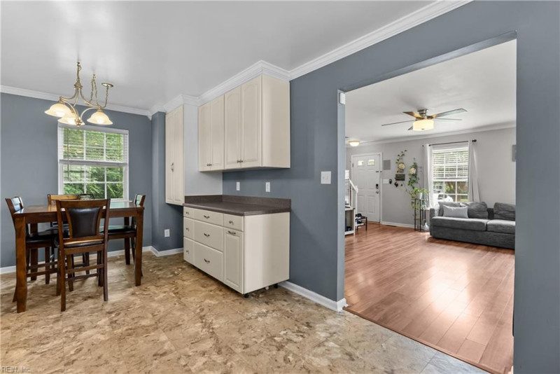 Photo 15 of 42 residential for sale in Chesapeake virginia