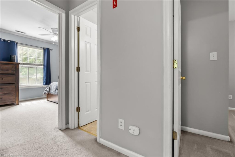 Photo 20 of 42 residential for sale in Chesapeake virginia