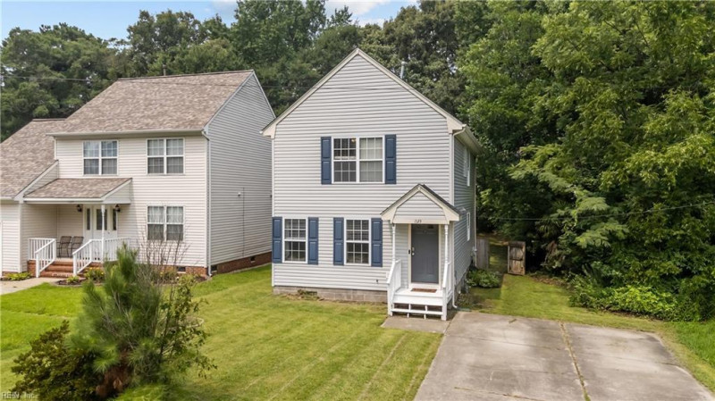 Photo 30 of 42 residential for sale in Chesapeake virginia