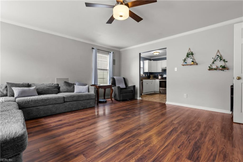 Photo 4 of 42 residential for sale in Chesapeake virginia