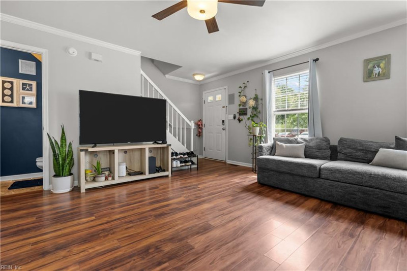 Photo 6 of 42 residential for sale in Chesapeake virginia