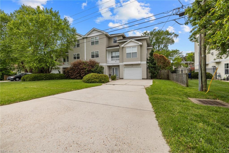 Photo 3 of 50 residential for sale in Virginia Beach virginia