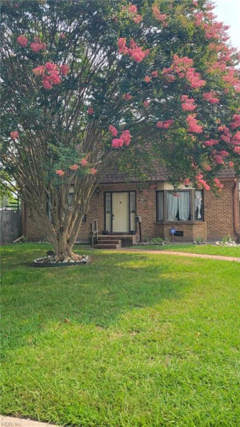 Photo 2 of 7 residential for sale in Virginia Beach virginia Photo 2 of 7 residential for sale in Virginia Beach virginia