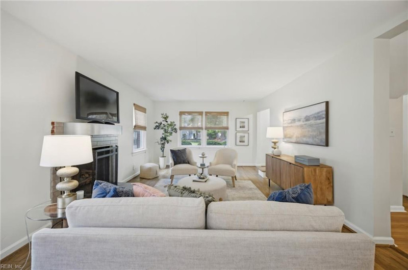 Photo 12 of 50 residential for sale in Virginia Beach virginia