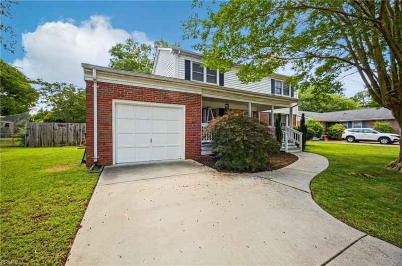 Photo 3 of 50 residential for sale in Virginia Beach virginia