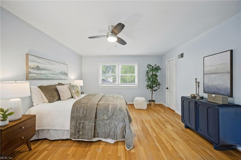 Photo 36 of 50 residential for sale in Virginia Beach virginia