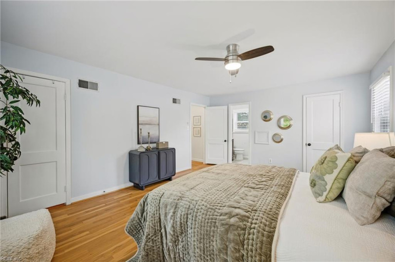 Photo 37 of 50 residential for sale in Virginia Beach virginia