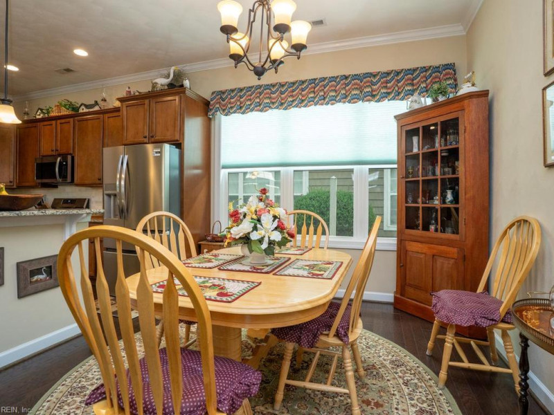 Photo 11 of 29 residential for sale in Chesapeake virginia