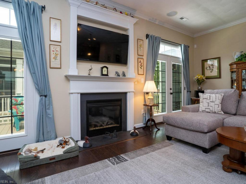 Photo 13 of 29 residential for sale in Chesapeake virginia