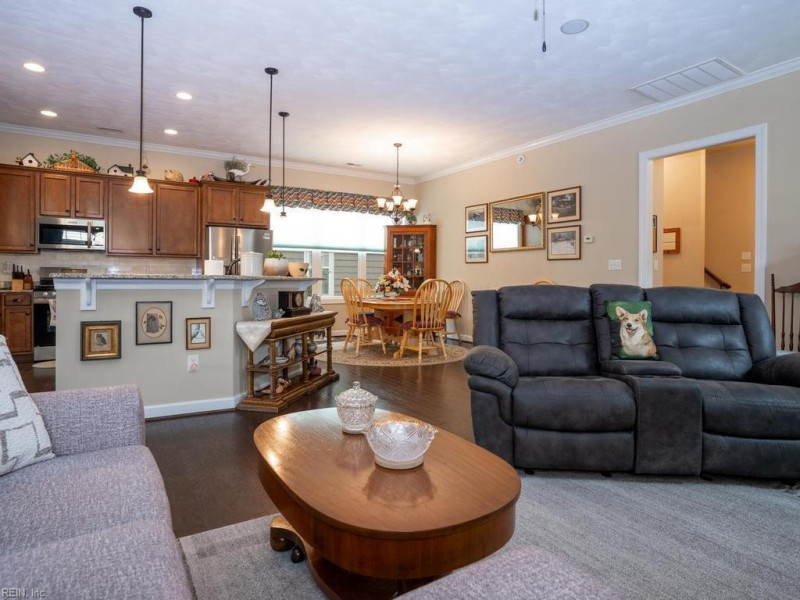 Photo 15 of 29 residential for sale in Chesapeake virginia