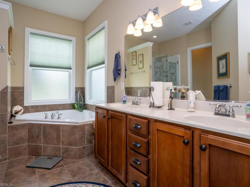 Photo 20 of 29 residential for sale in Chesapeake virginia