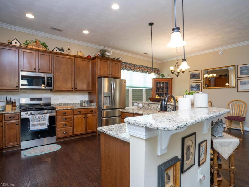Photo 8 of 29 residential for sale in Chesapeake virginia
