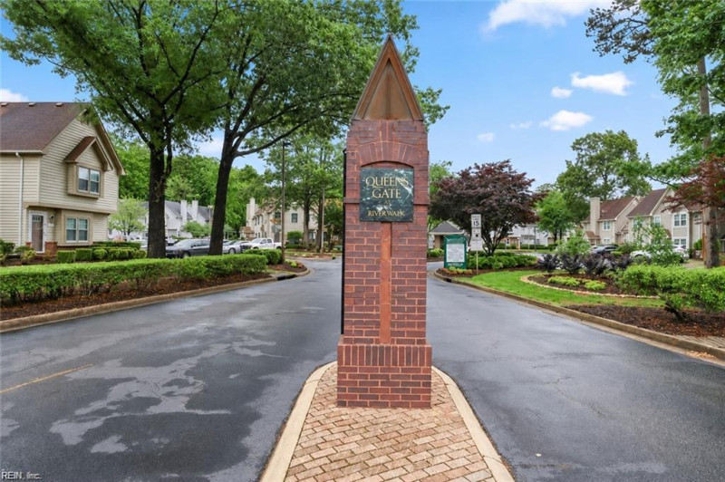 Photo 22 of 24 residential for sale in Chesapeake virginia