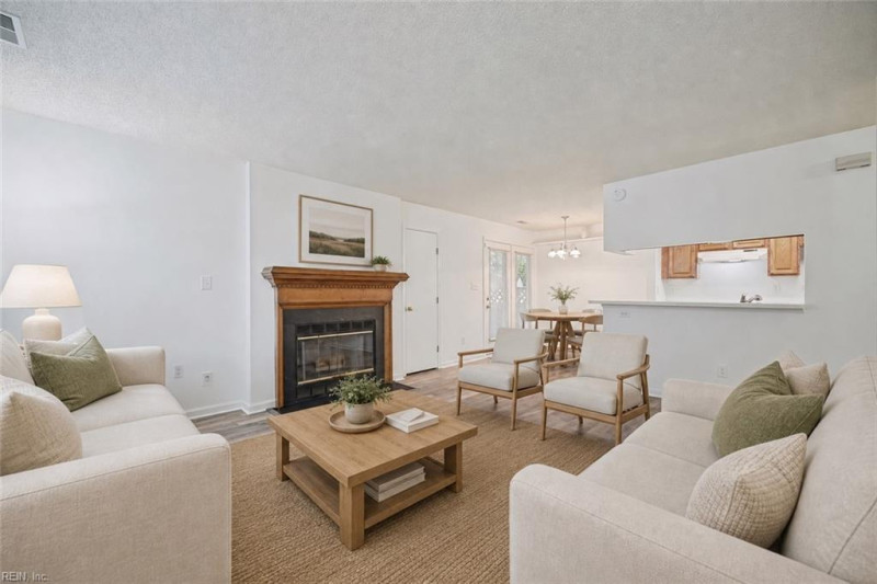 Photo 3 of 24 residential for sale in Chesapeake virginia