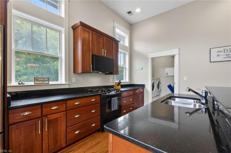 Photo 17 of 50 residential for sale in Norfolk virginia Photo 17 of 50 residential for sale in Norfolk virginia
