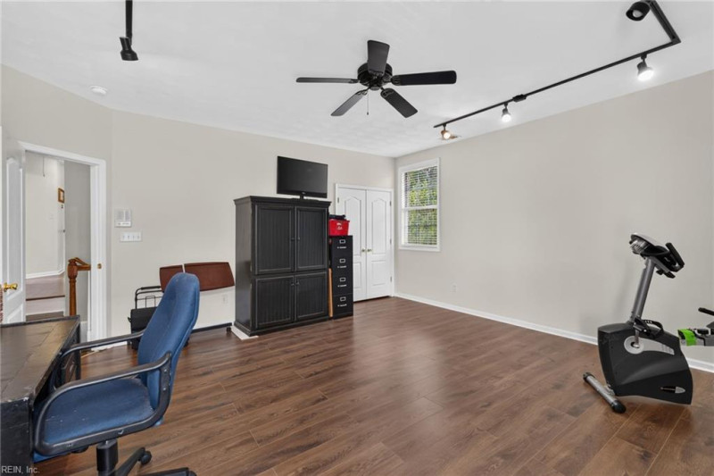 Photo 31 of 45 residential for sale in Suffolk virginia