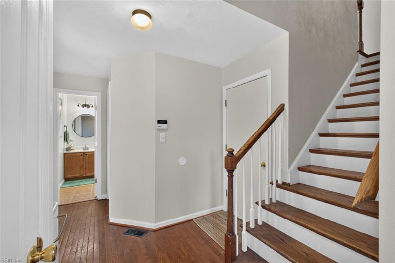 Photo 4 of 45 residential for sale in Suffolk virginia