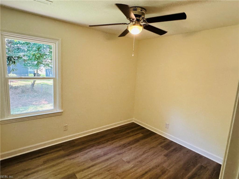 Photo 10 of 12 residential for sale in Portsmouth virginia