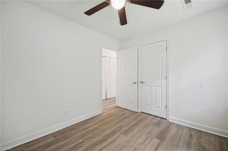 Photo 14 of 30 residential for sale in Portsmouth virginia