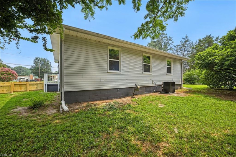 Photo 20 of 30 residential for sale in Portsmouth virginia