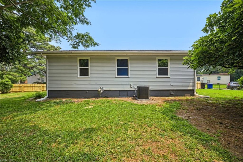 Photo 21 of 30 residential for sale in Portsmouth virginia