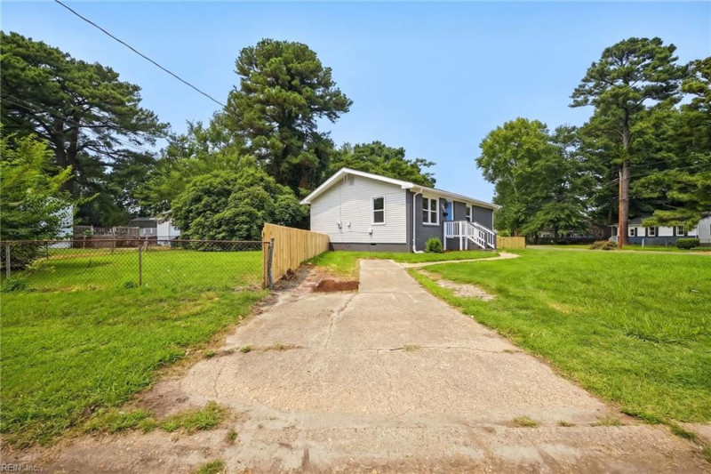 Photo 26 of 30 residential for sale in Portsmouth virginia