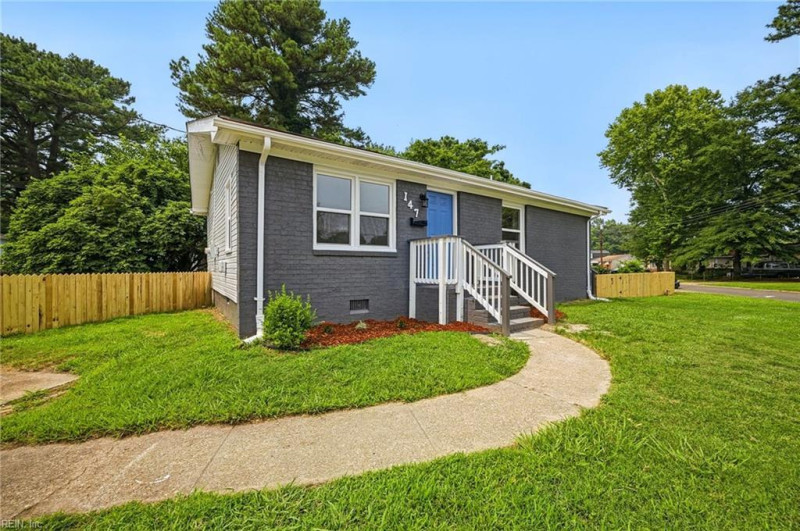 Photo 27 of 30 residential for sale in Portsmouth virginia