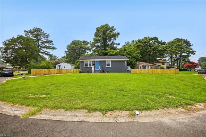Photo 28 of 30 residential for sale in Portsmouth virginia