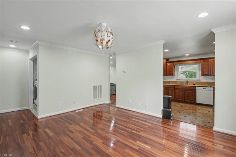 Photo 11 of 34 residential for sale in Norfolk virginia Photo 11 of 34 residential for sale in Norfolk virginia