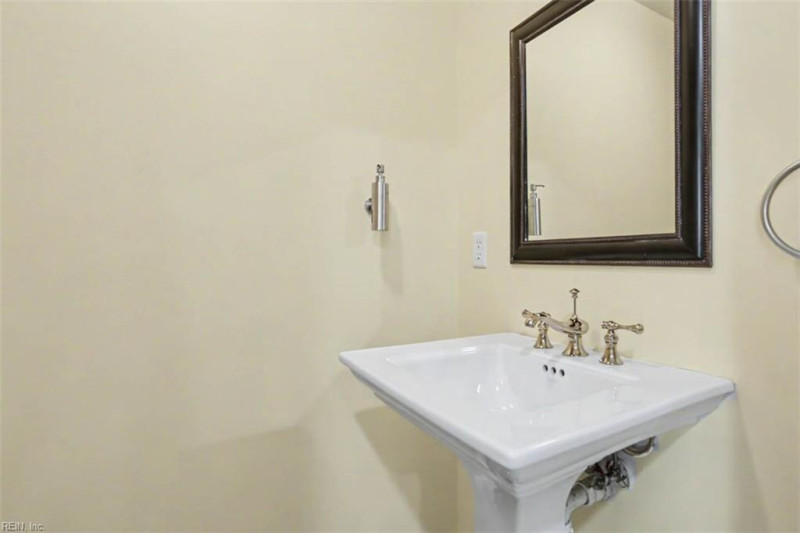 Photo 17 of 34 residential for sale in Norfolk virginia Photo 17 of 34 residential for sale in Norfolk virginia