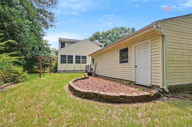 Photo 33 of 34 residential for sale in Norfolk virginia Photo 33 of 34 residential for sale in Norfolk virginia