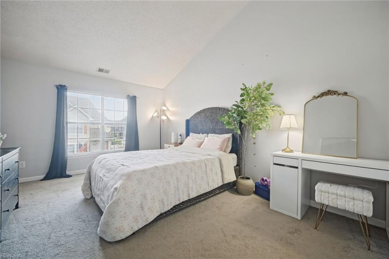 Photo 14 of 26 residential for sale in Virginia Beach virginia