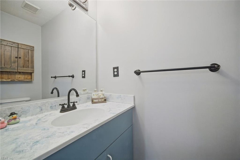 Photo 17 of 26 residential for sale in Virginia Beach virginia