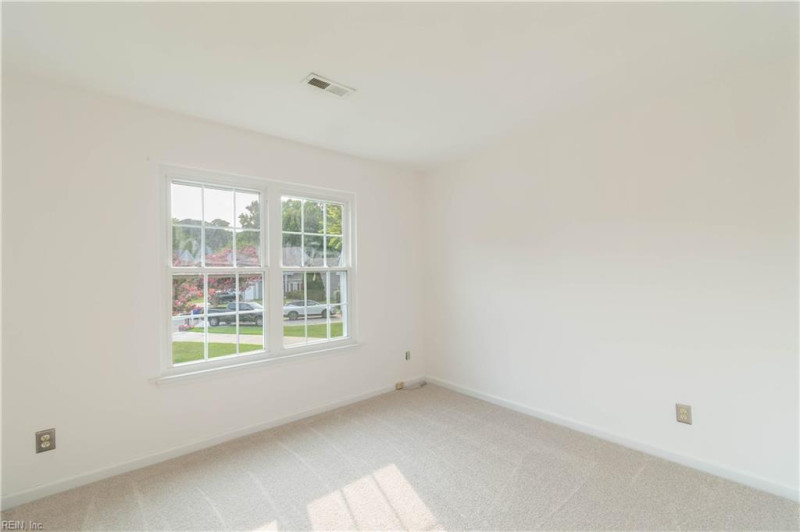 Photo 26 of 34 residential for sale in Suffolk virginia