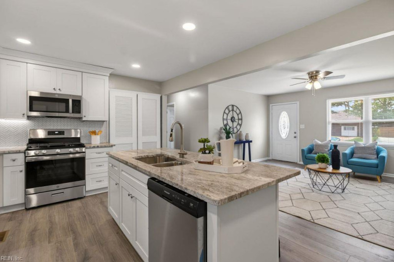 Photo 2 of 33 residential for sale in Hampton virginia