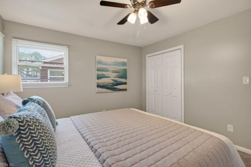 Photo 29 of 33 residential for sale in Hampton virginia