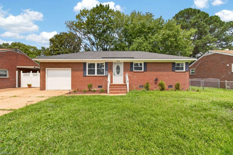 Photo 5 of 33 residential for sale in Hampton virginia