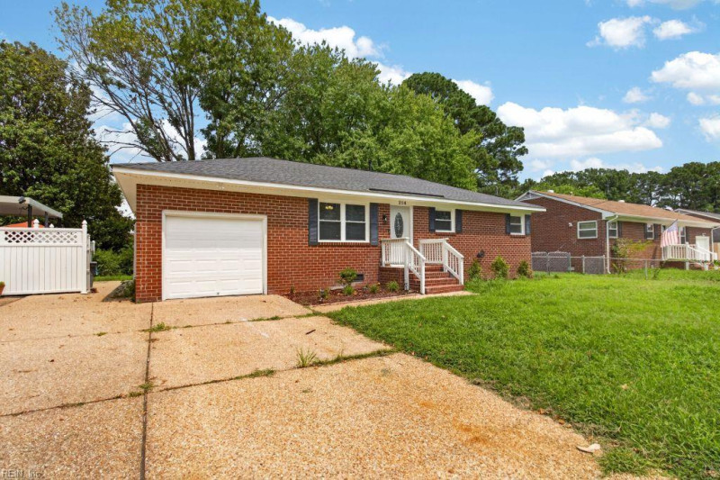 Photo 6 of 33 residential for sale in Hampton virginia