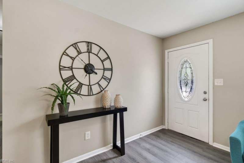 Photo 8 of 33 residential for sale in Hampton virginia