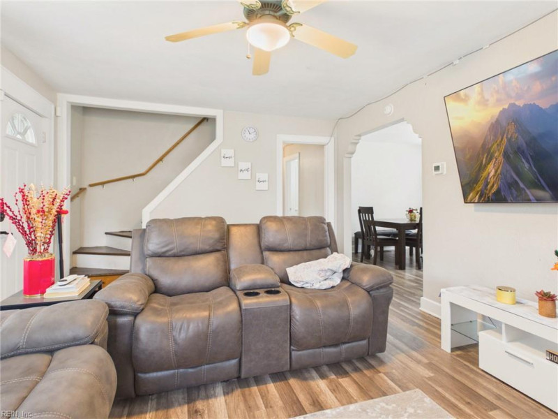 Photo 5 of 27 residential for sale in Norfolk virginia
